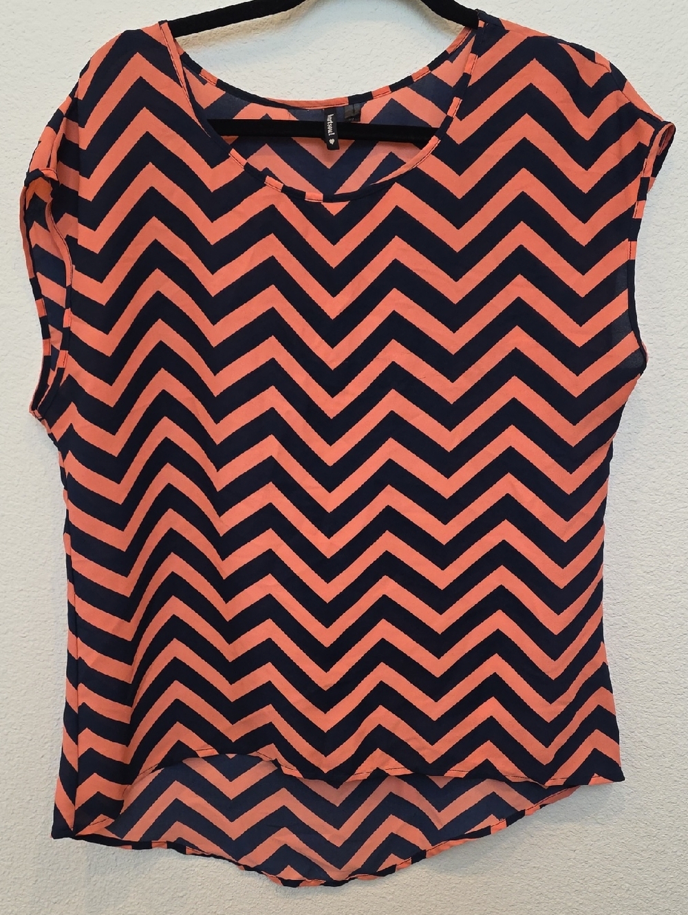 Women’s Chevron Print Cap Sleeve Top - Coral and Navy